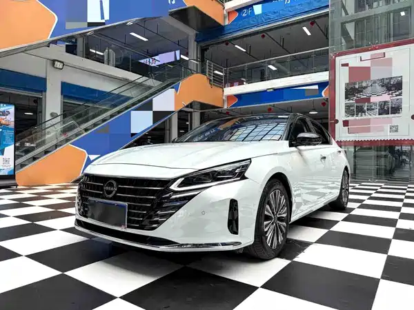 Nissan Teana 2023