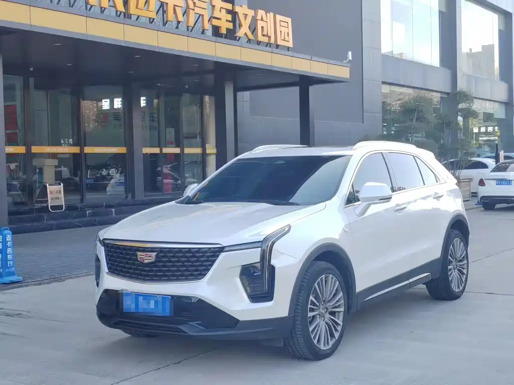 Cadillac XT4 2025 — фото 3