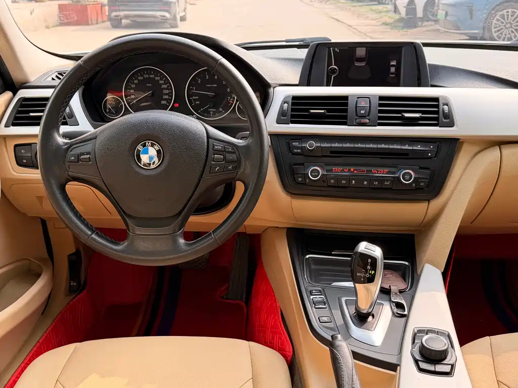 BMW 3 Series 2013 — фото 14