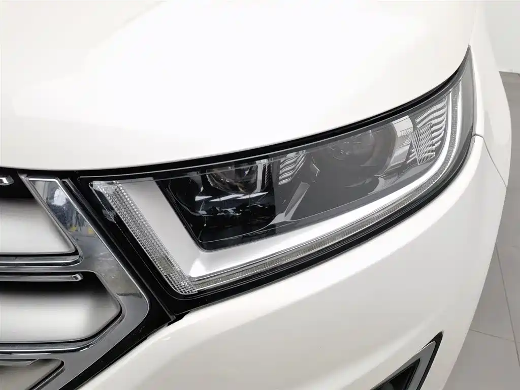 Ford Edge 2015 — фото 7