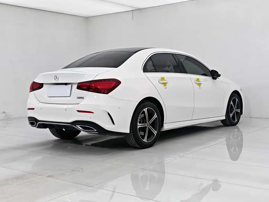 Mercedes-Benz A-Class 2023 — фото 6