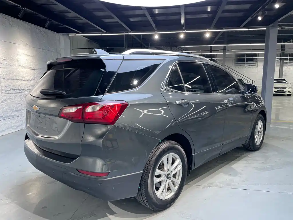 Chevrolet Equinox 2018 — фото 17