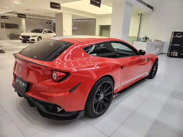 Ferrari FF 2017