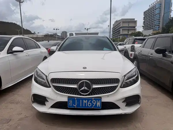 Mercedes-Benz C-Class 2021