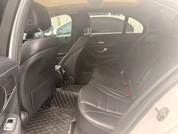 Mercedes-Benz C-Class 2021