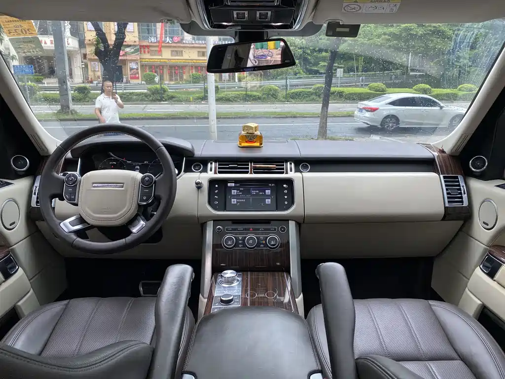Land Rover Range Rover 2017 — фото 10