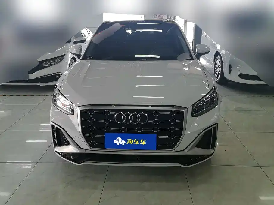 Audi Q2L 2022