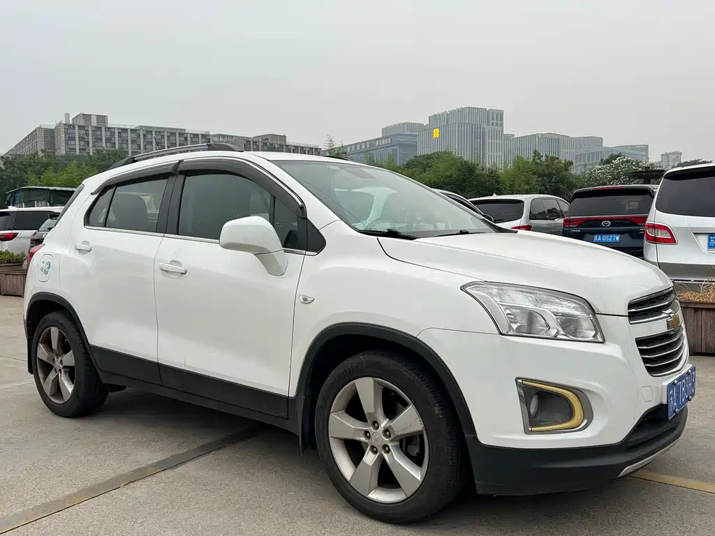 Chevrolet Trax 2015 — фото 3