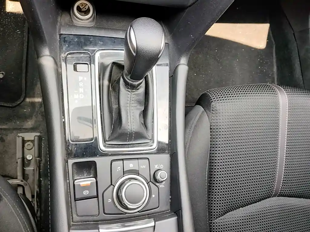 Mazda 3 Angkesela 2017 — фото 14