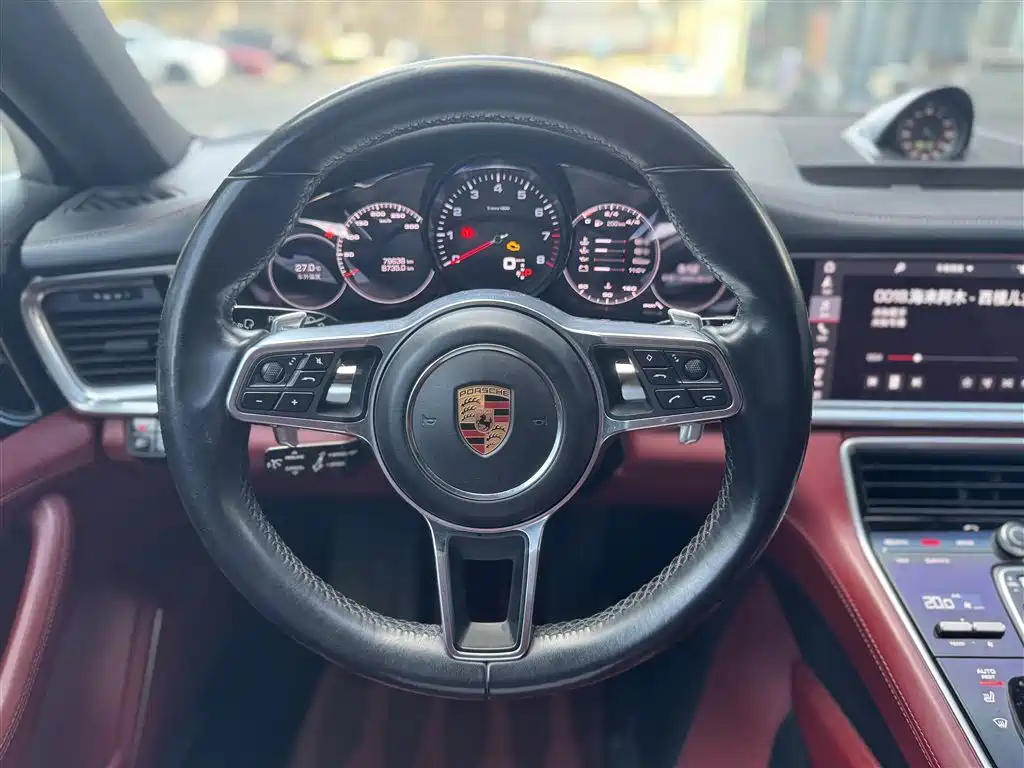 Porsche Panamera 2019 — фото 15