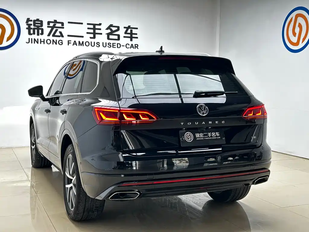 Volkswagen Touareg 2020 — фото 26