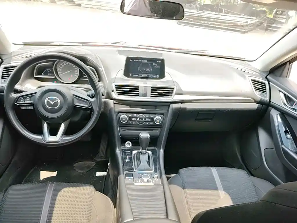 Mazda 3 Angkesela 2017 — фото 10