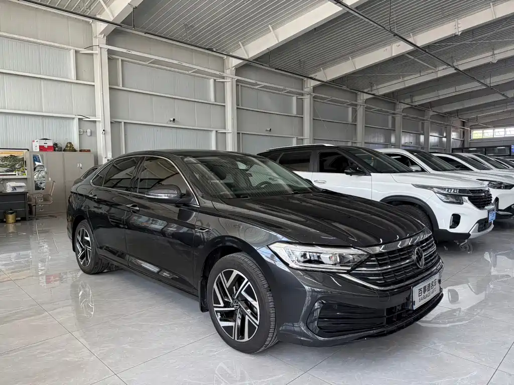 Volkswagen Sagitar 2022