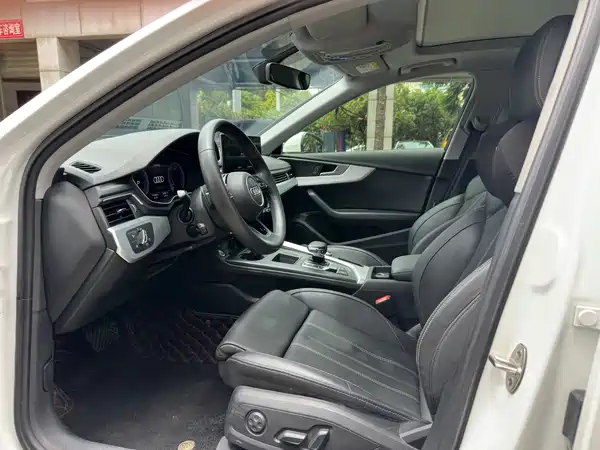Audi A4L 2020