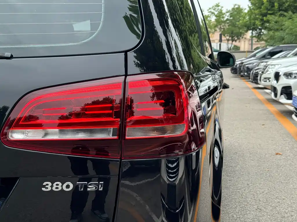 Volkswagen Sharan 2017 — фото 15