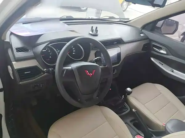 Wuling Hongguang 2022