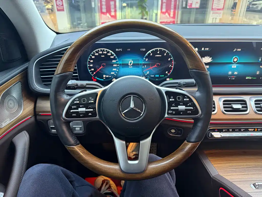 Mercedes-Benz GLS 2023 — фото 12