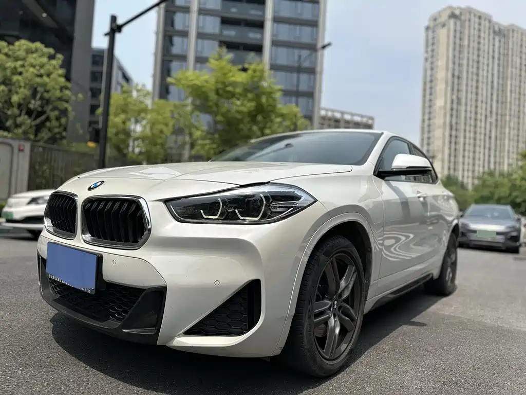 BMW X2 2022 — фото 31