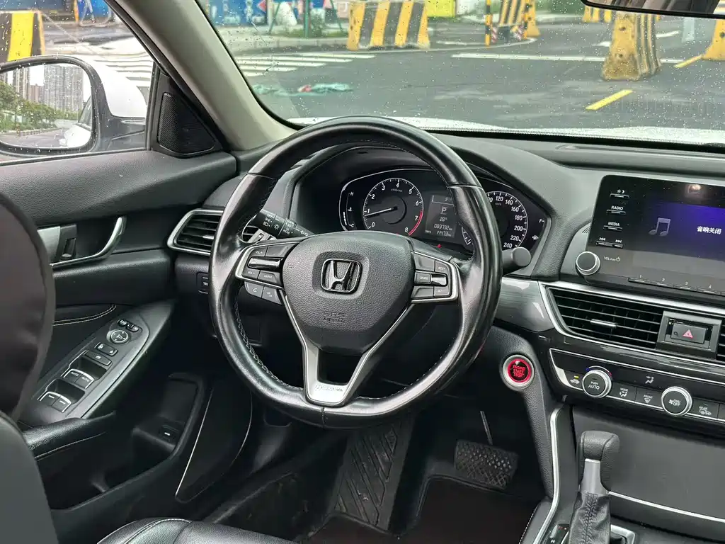 Honda Inspire 2020 — фото 5