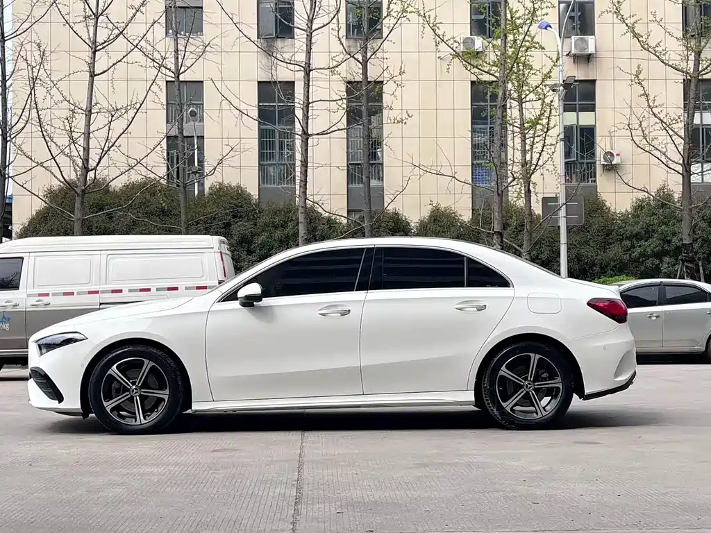 Mercedes-Benz A-Class 2023