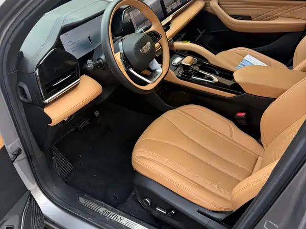 Geely Xingyue L 2025