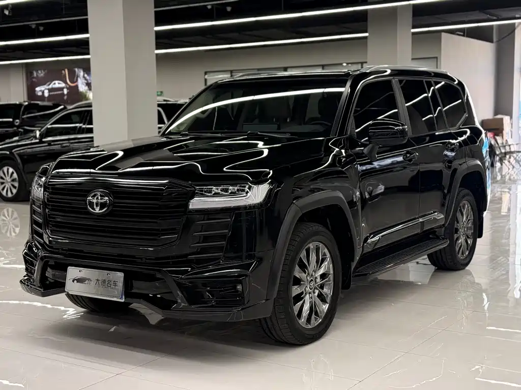 Toyota Land Cruiser 2025 — фото 1