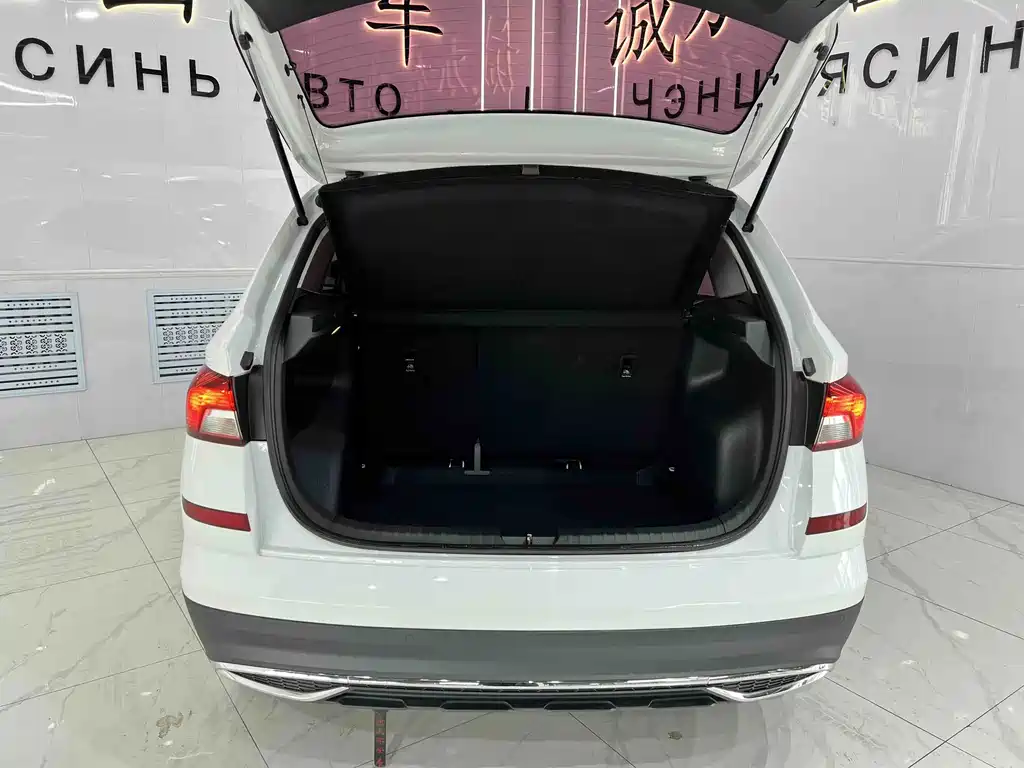 Skoda Kamiq 2023 — фото 15