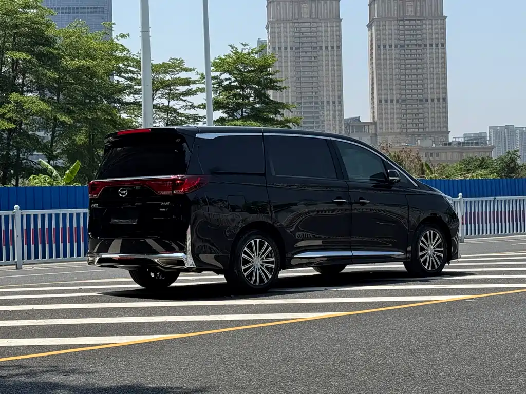 GAC Motor Trumpchi M8 2022 — фото 6
