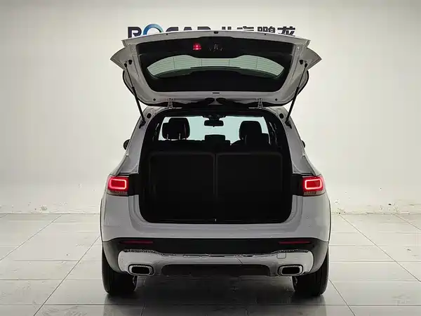 Mercedes-Benz GLB 2023