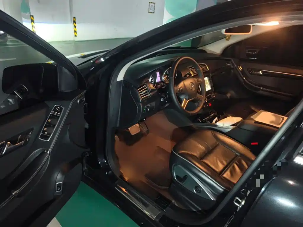 Mercedes-Benz R-Class 2017 — фото 14
