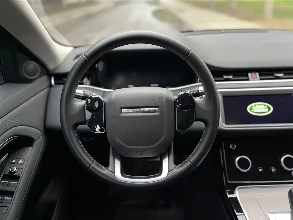 Land Rover Evoque 2020 — фото 18