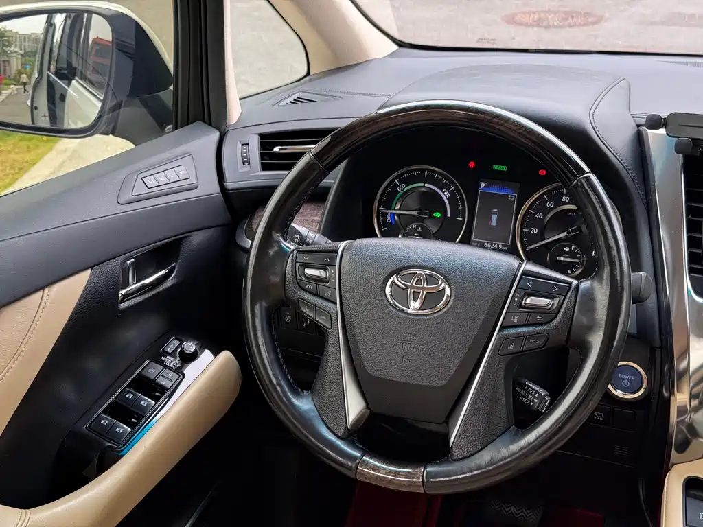 Toyota Alphard 2021 — фото 9