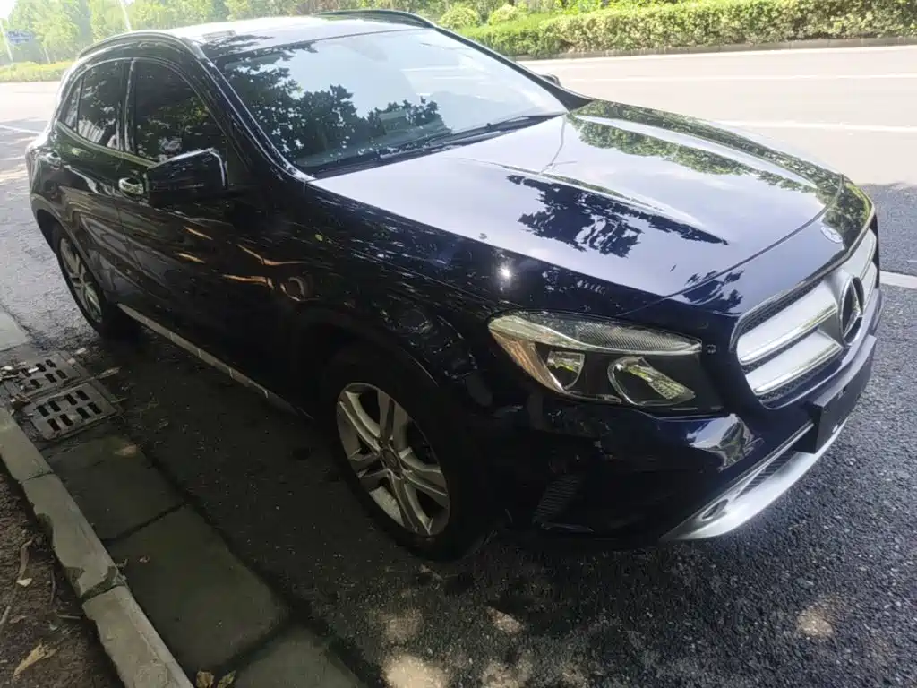 Mercedes-Benz GLA 2016