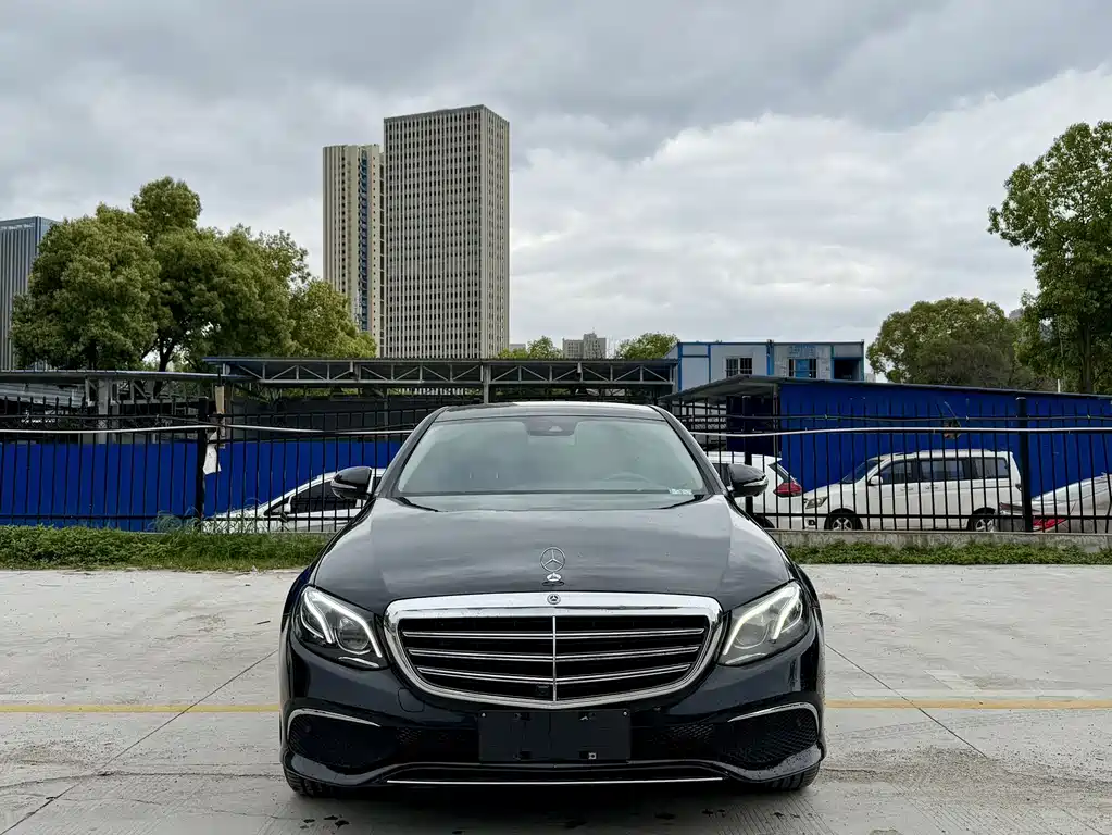 Mercedes-Benz E-Class 2017 — фото 2