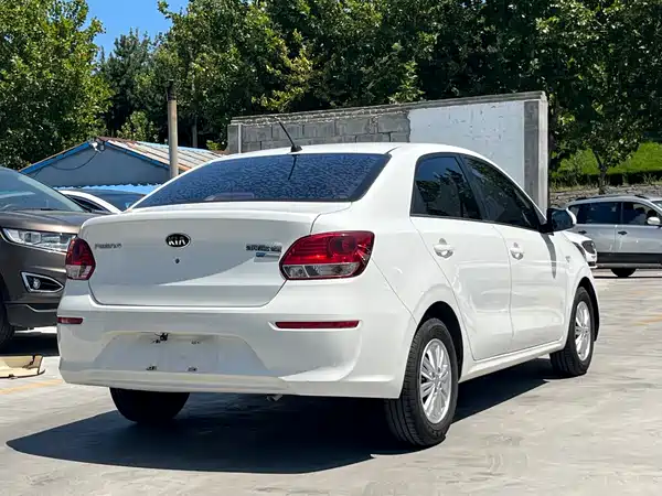Kia Pegas 2020
