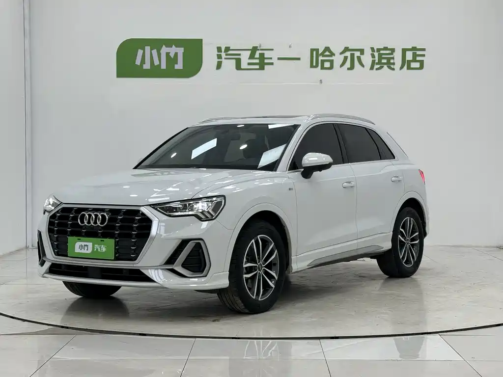 Audi Q3 2023 — фото 1