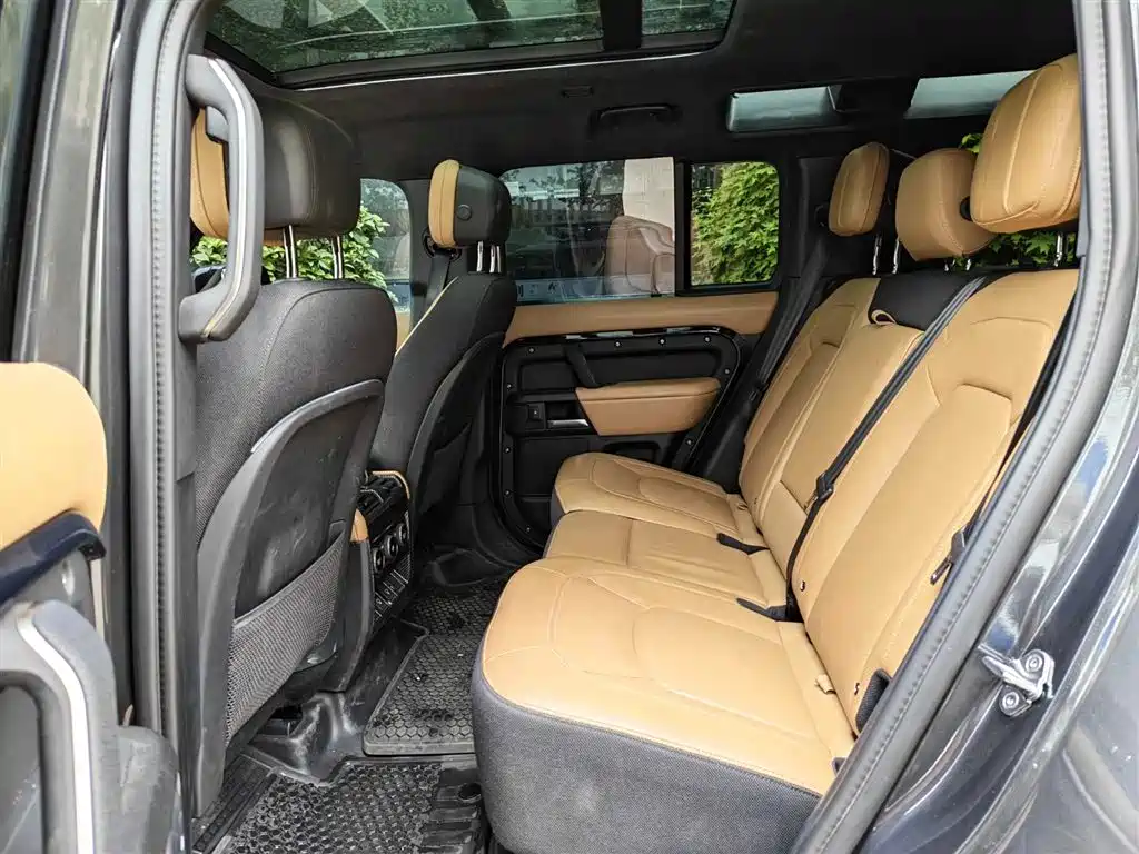 Land Rover Defender 2025 — фото 6