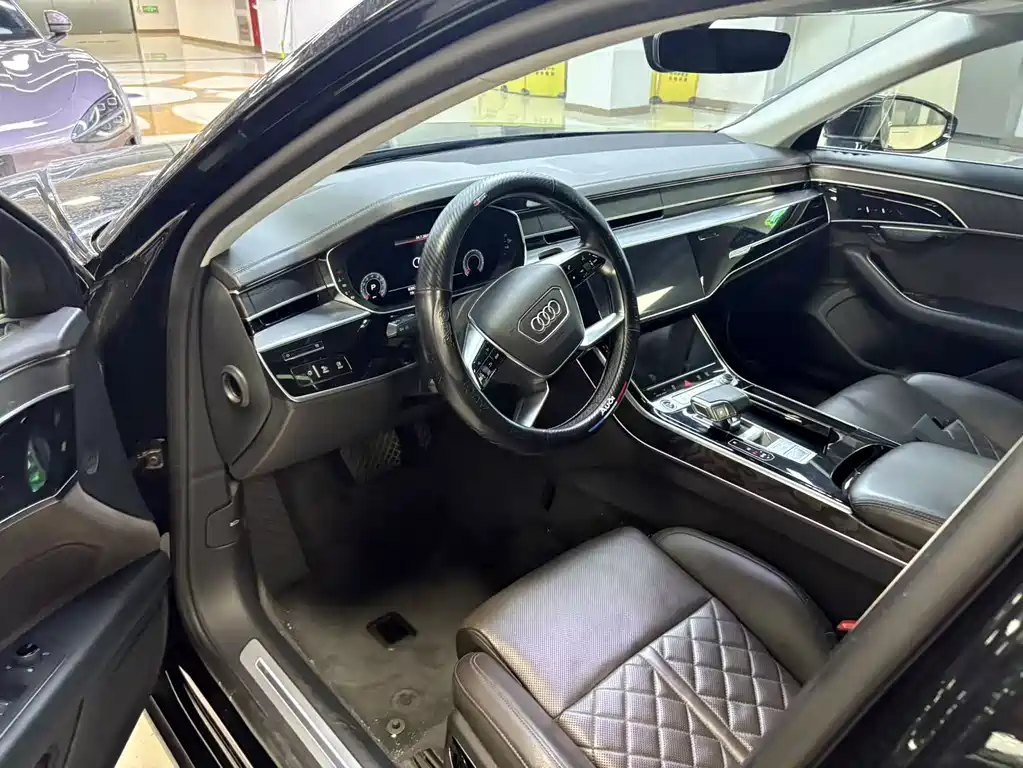 Audi A8 2021