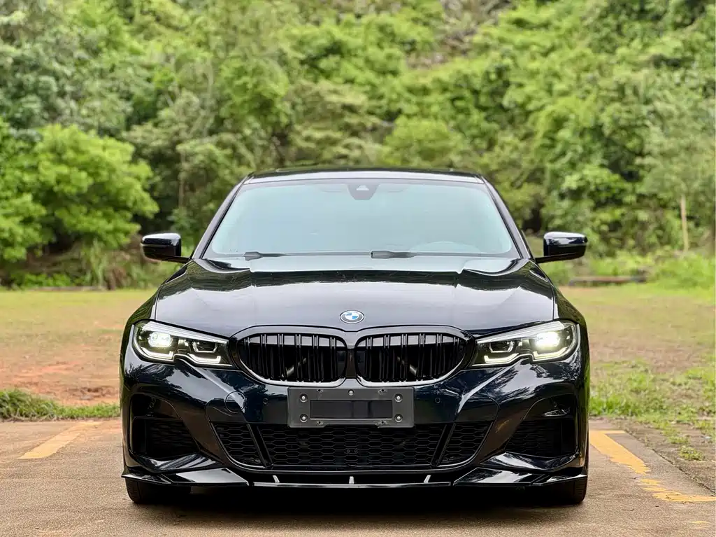 BMW 3 Series 2021