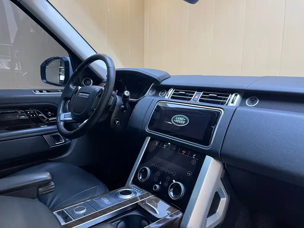 Land Rover Range Rover 2021 — фото 13