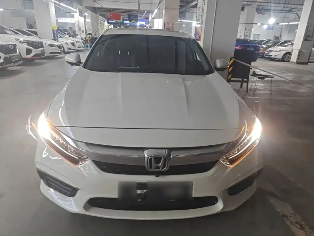 Honda Inspire 2020 — фото 3