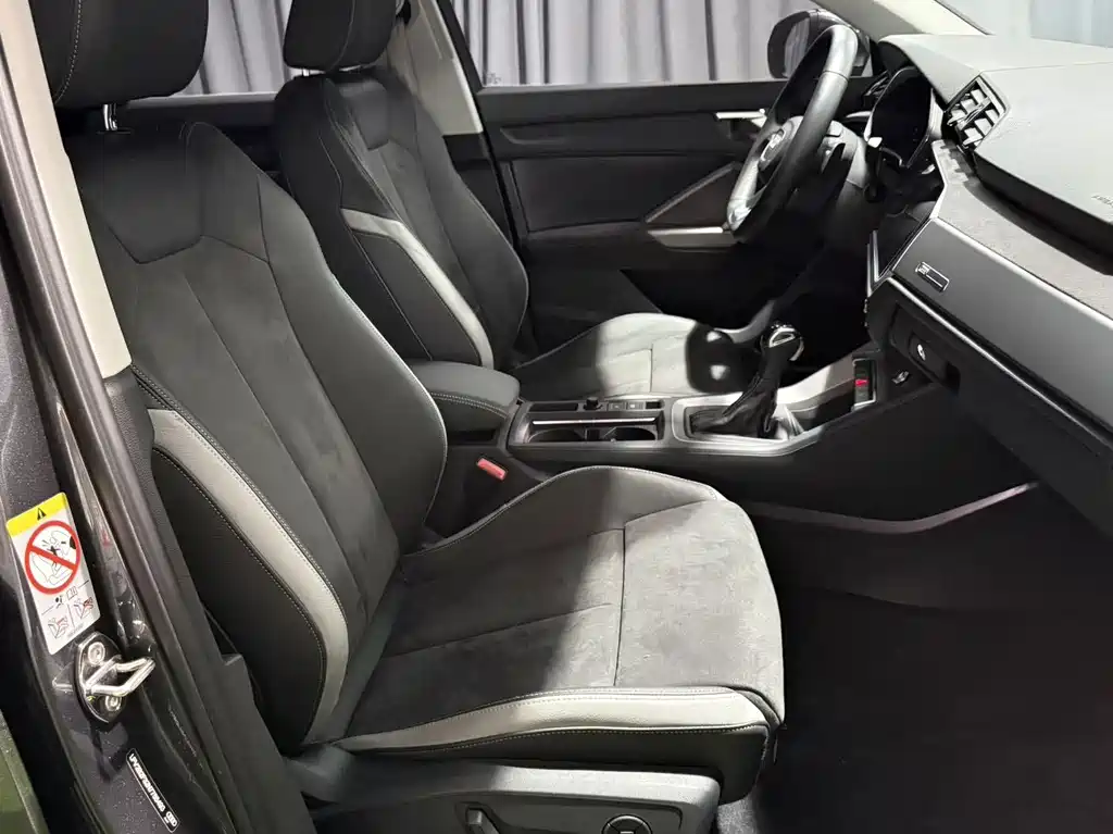 Audi Q3 2022 — фото 10