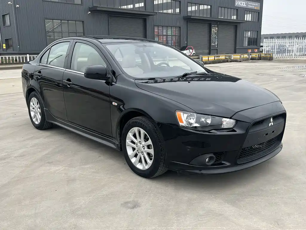 Mitsubishi Lancer EX 2013 — фото 24