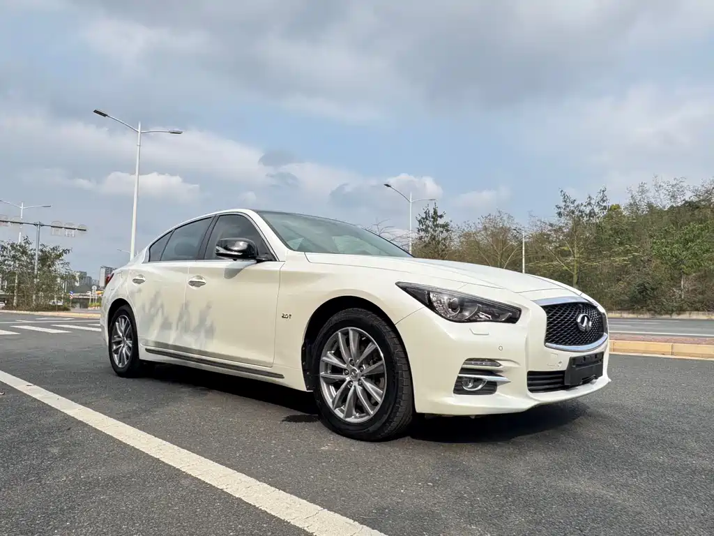 Infiniti Q50L 2017 — фото 2