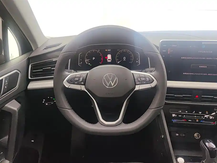 Volkswagen Tiguan L 2025 — фото 15