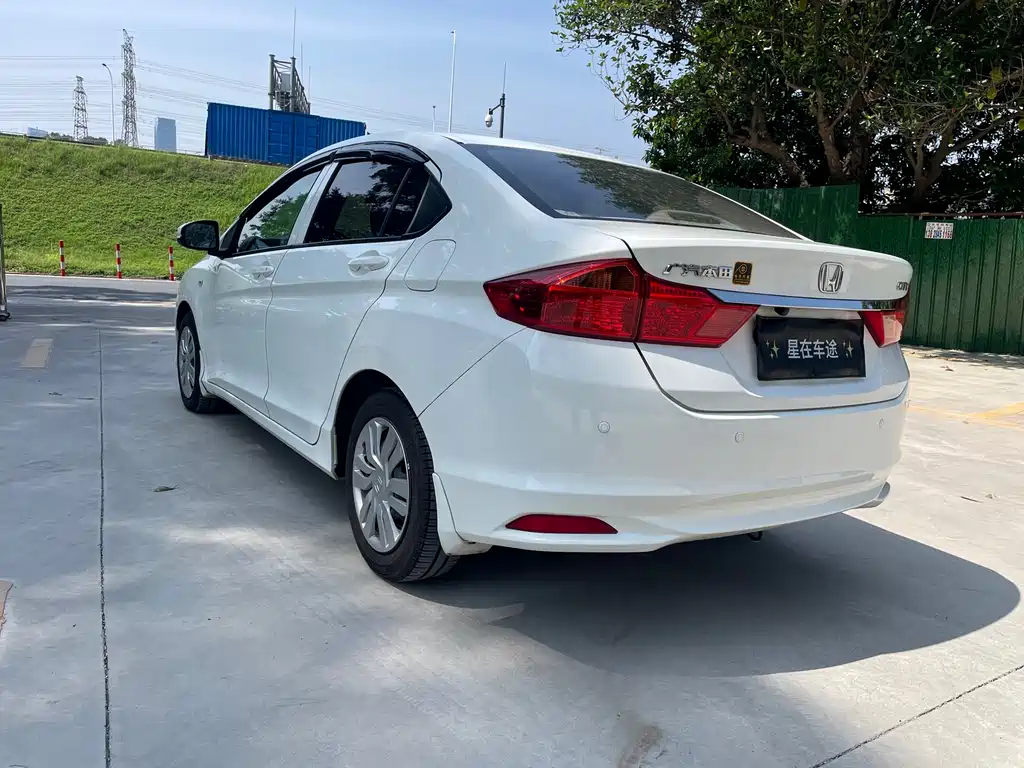 Honda City 2016 — фото 13