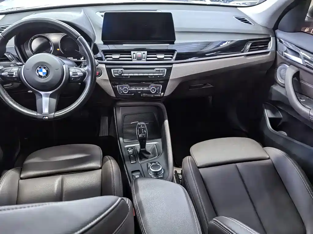 BMW X1 2022 — фото 8