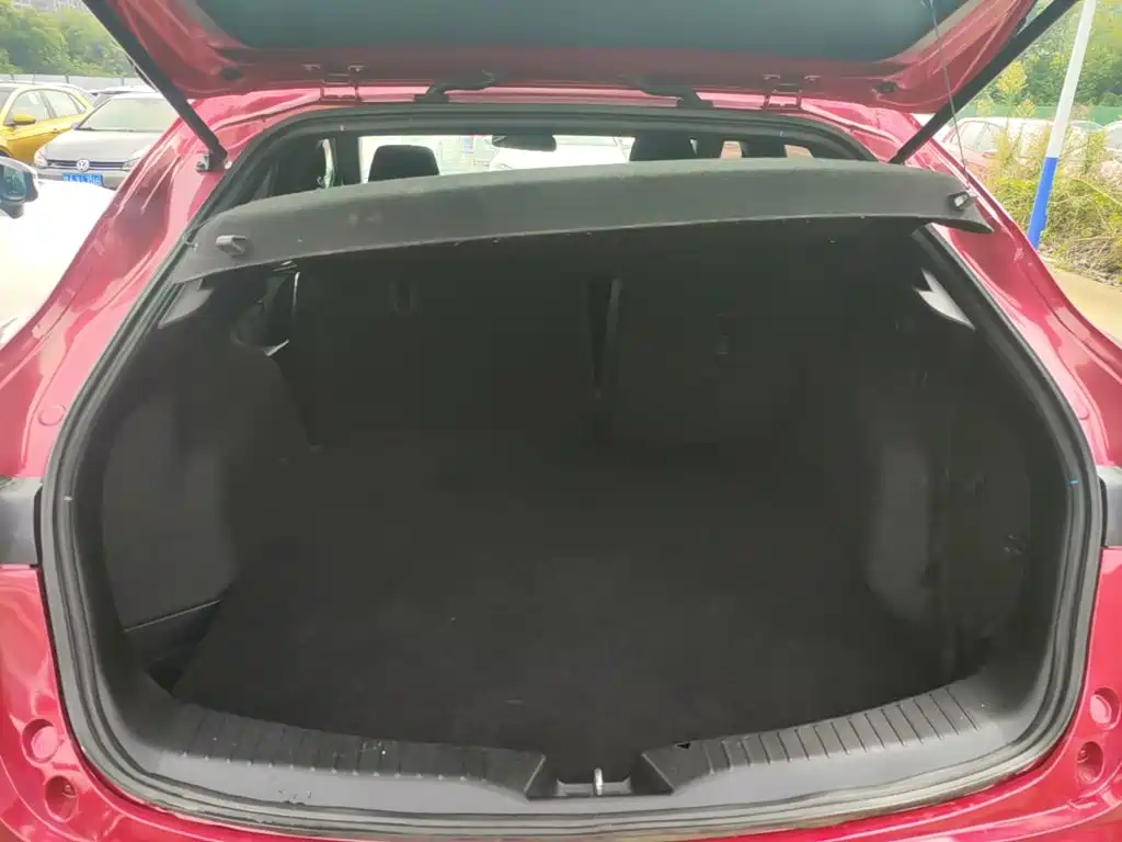 Mazda CX-4 2018 — фото 19