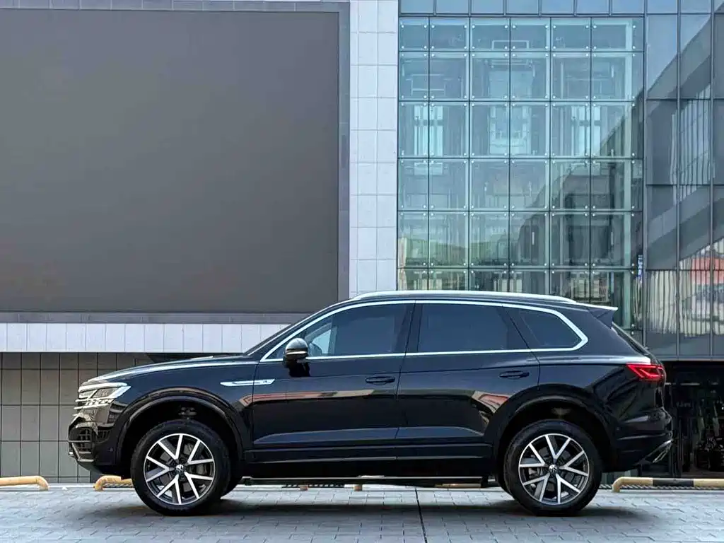 Volkswagen Touareg 2020 — фото 10