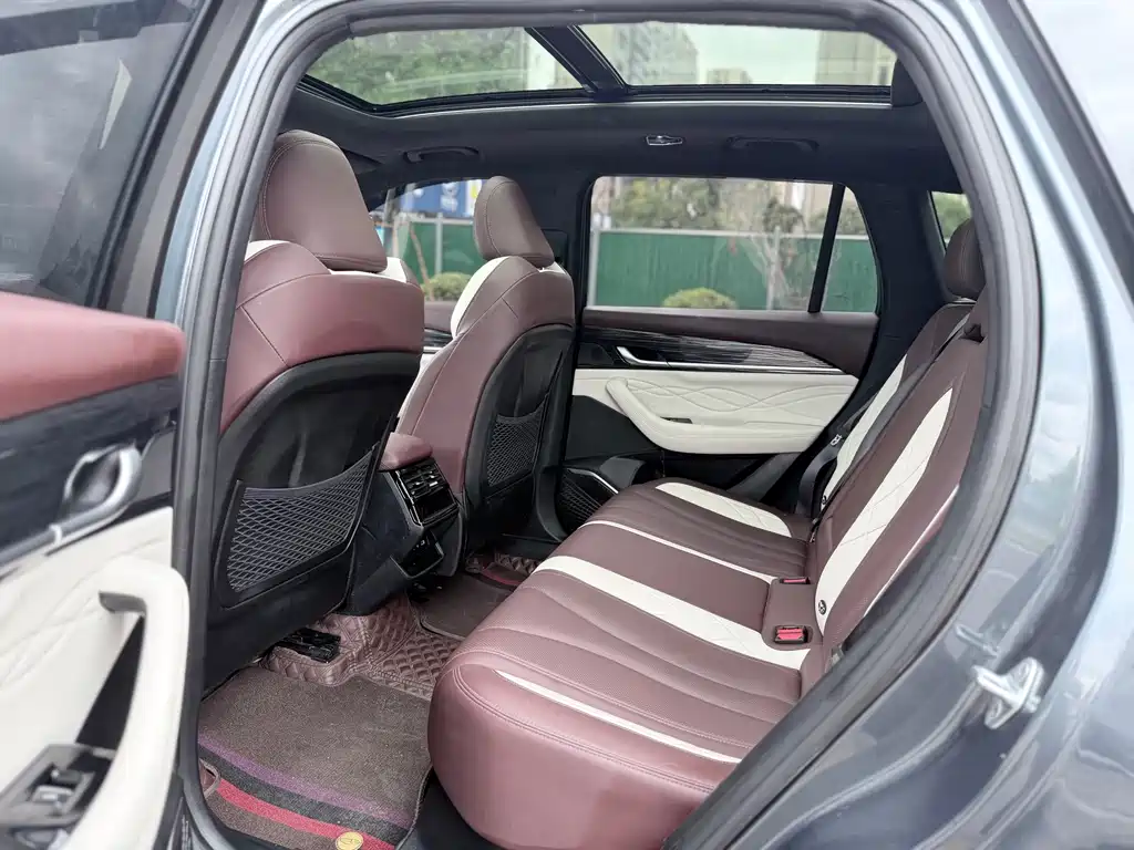 Geely Xingyue L 2023 — фото 11